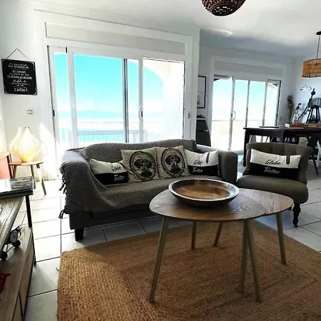 Precioso Piso Con Vistas Espectaculares Del Mar * Roses