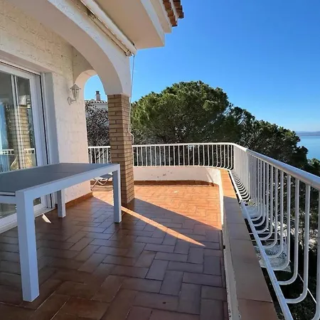 Precioso Piso Con Vistas Espectaculares Del Mar